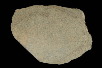 Das 2008/2009 auf der Altenburg gefundene Fragment eines Steinbeils