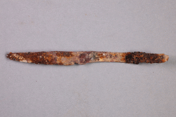 Messer von der Burg Hauenstein, um 1400, Fd.-Nr. 190, H. 1,1 cm, Br. 12,4 cm