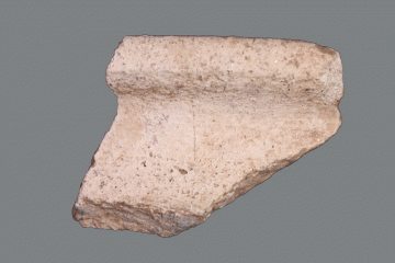 Fragment eines Kugeltopfes vom Kugelberg bei Goldbach, Spessart, zweites Drittel 12. Jahrhundert, Fz.-Nr. 001