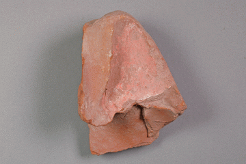 Fragment eines Andachtsbilds vom Gotthardsberg, Unterfranken, 20. Jahrhundert, Fd.-Nr. 1104, H. 8,80 cm, Br. 6,70 cm