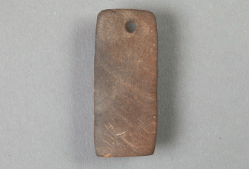 Schleifstein vom Gotthardsberg, Unterfranken, 14. Jahrhundert, Fd.-Nr. 0701, H. 5,0 cm, Br. 2,14 cm